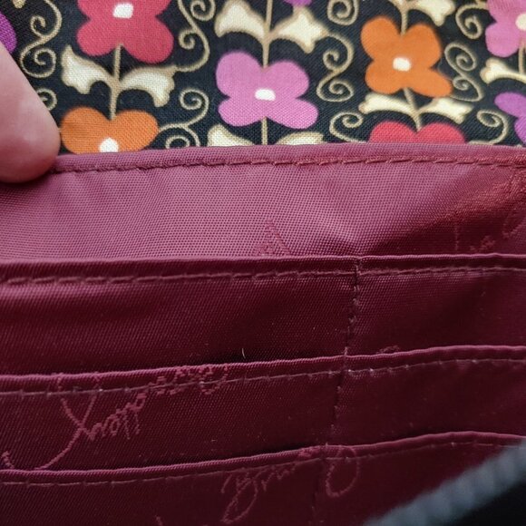 Vera Bradley Quilted Wristlet Wallet Boho Floral Retro Card Slot Like New - Picture 5 of 6